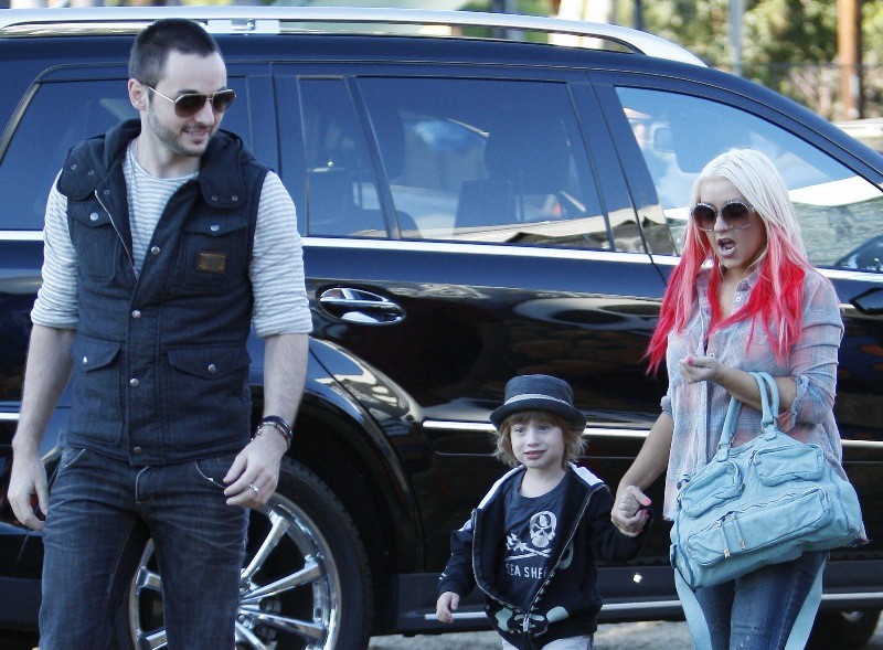Christina Aguilera so synom Maxom a snúbencom Matthewom Rutlerom